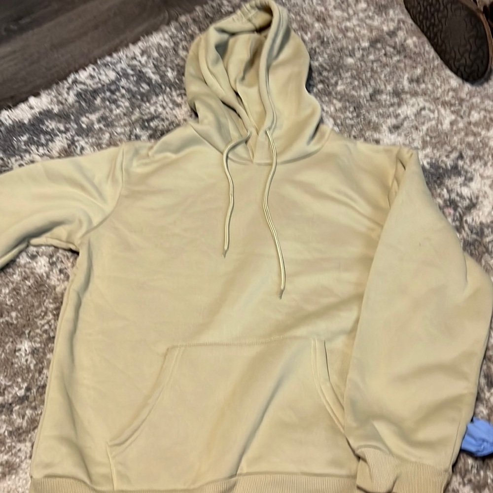 sweatshirt